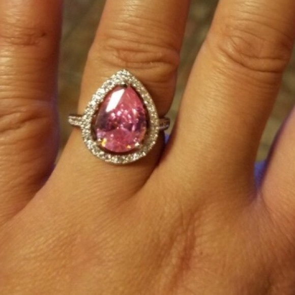 🆕 SS pink and white topaz ring. - Picture 3 of 3